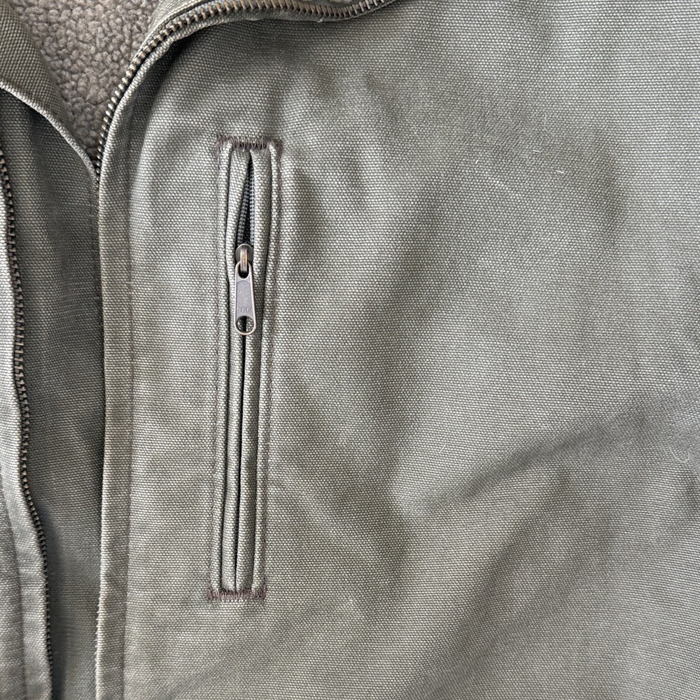 Carhartt Olive Green Sherpa lined Jacket - Picture 4 of 9